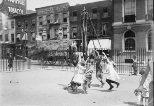 playground-equipment-1910